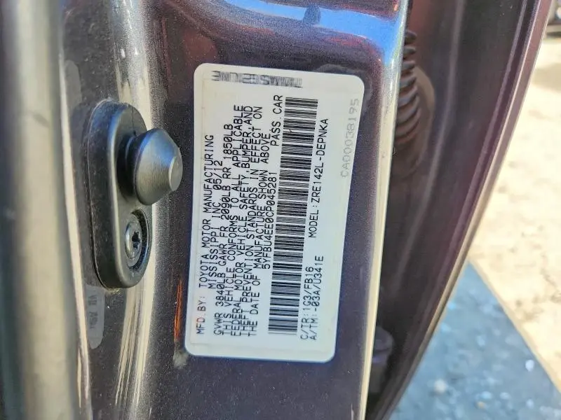 2012 TOYOTA COROLLA LE  