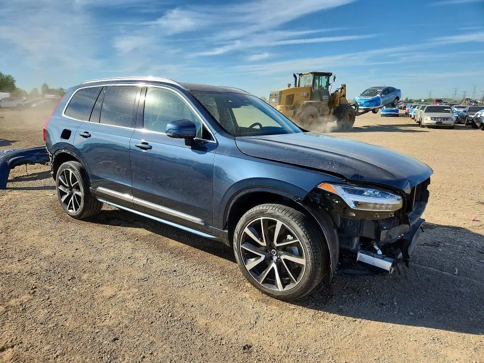 2024 VOLVO XC90 PLUS  