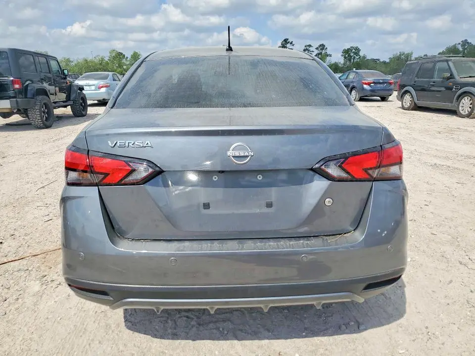 2024 NISSAN VERSA S  
