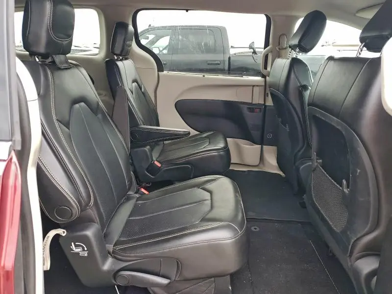2020 CHRYSLER VOYAGER LXI  