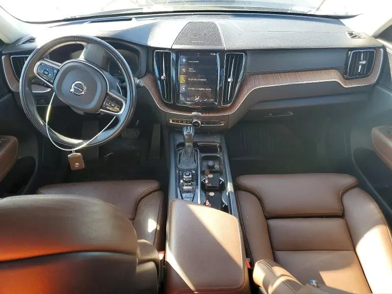 2020 VOLVO XC60 T5 INSCRIPTION  