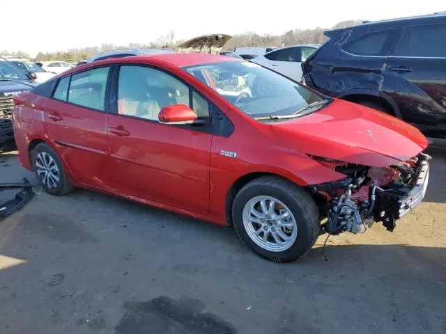 2022 TOYOTA PRIUS PRIME LE