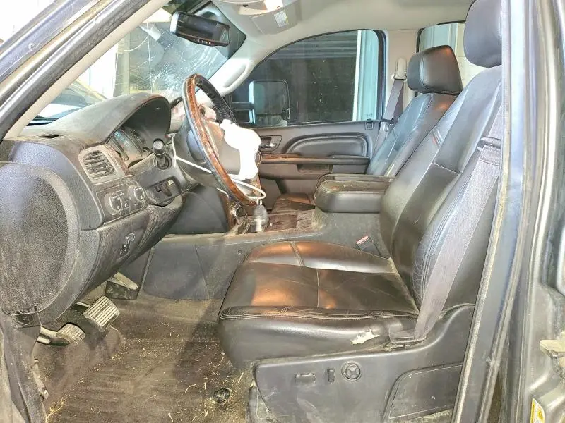 2013 GMC SIERRA K2500 DENALI  