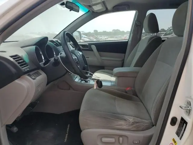 2012 TOYOTA HIGHLANDER BASE  
