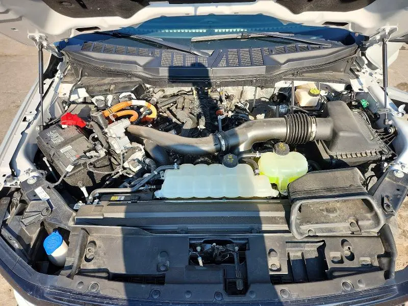 2024 FORD F150 XLT  