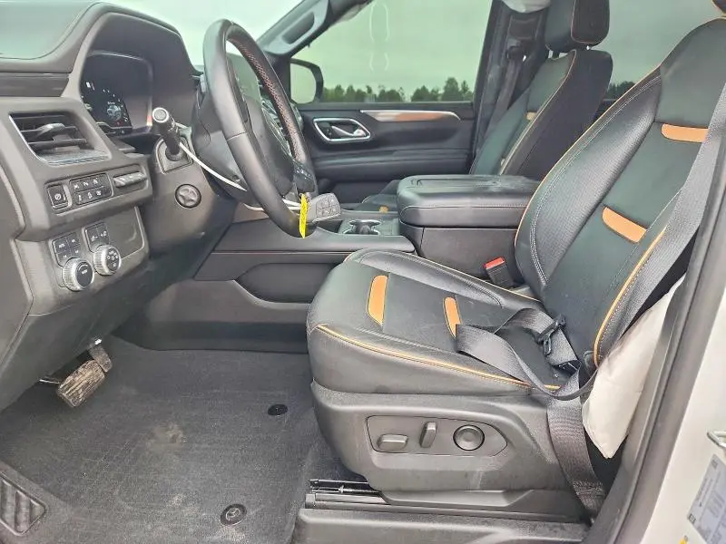 2023 GMC YUKON XL K1500 AT4  