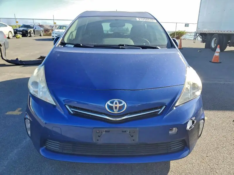 2013 TOYOTA PRIUS V   