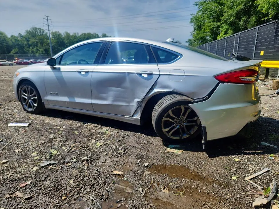 2019 FORD FUSION TITANIUM  