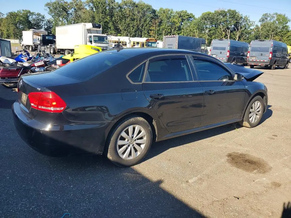 2015 VOLKSWAGEN PASSAT S  