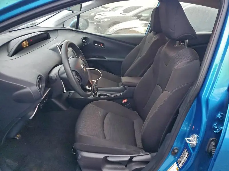 2020 TOYOTA PRIUS LE  