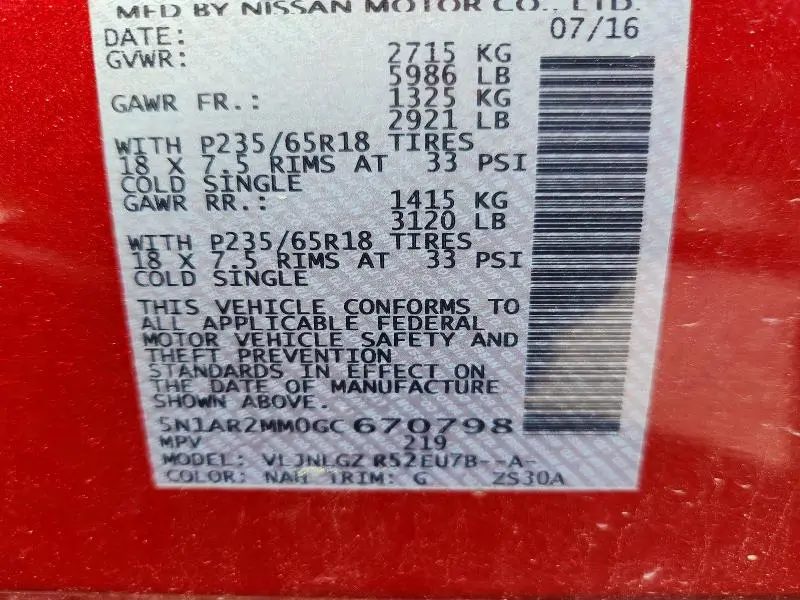 2016 NISSAN PATHFINDER SL  