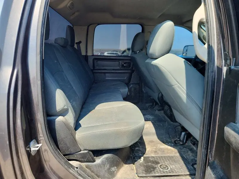 2015 RAM 1500 ST  