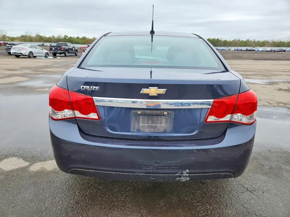 2014 CHEVROLET CRUZE LS  