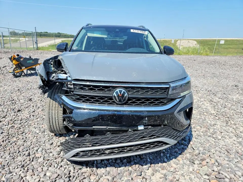 2024 VOLKSWAGEN TAOS SE  