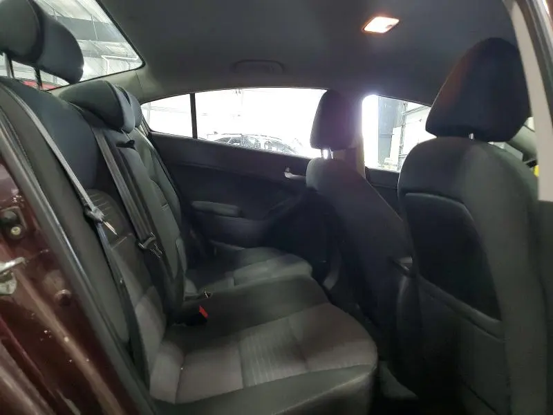 2017 KIA FORTE LX  