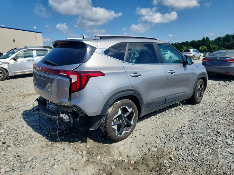 2024 KIA SELTOS EX  