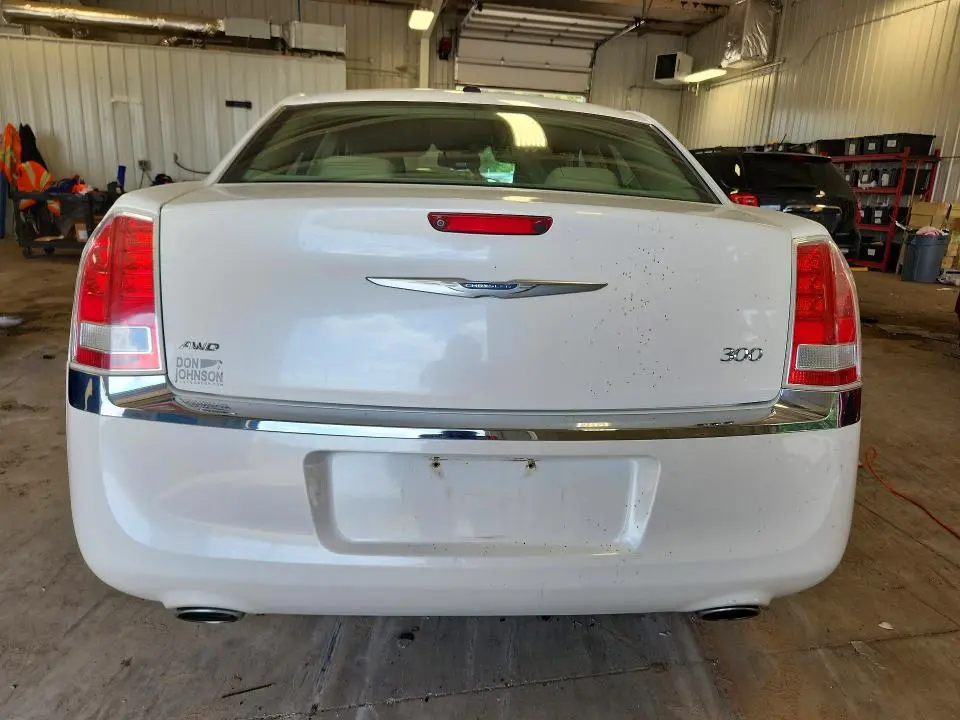 2013 CHRYSLER 300   