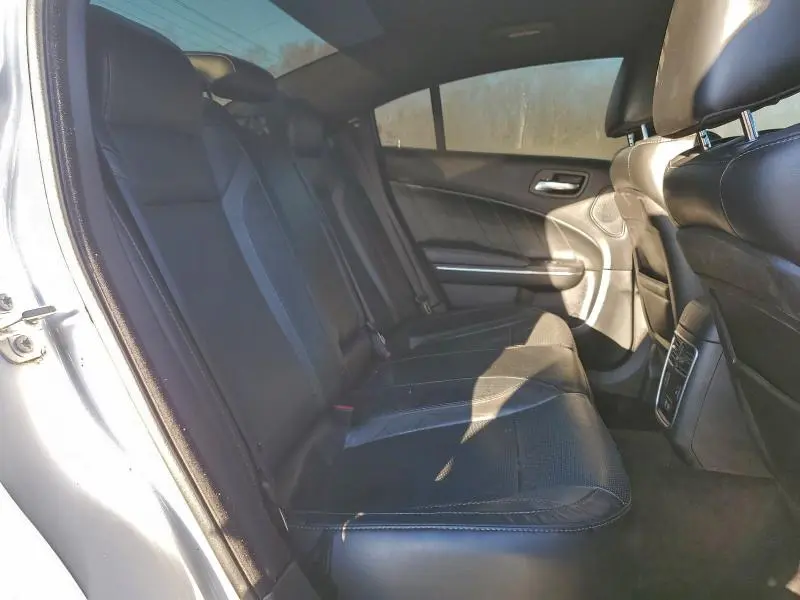 2016 DODGE CHARGER SXT  