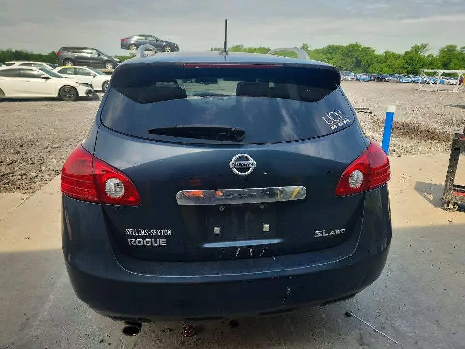 2013 NISSAN ROGUE S  