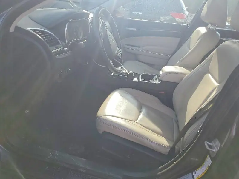 2015 CHRYSLER 300 LIMITED  