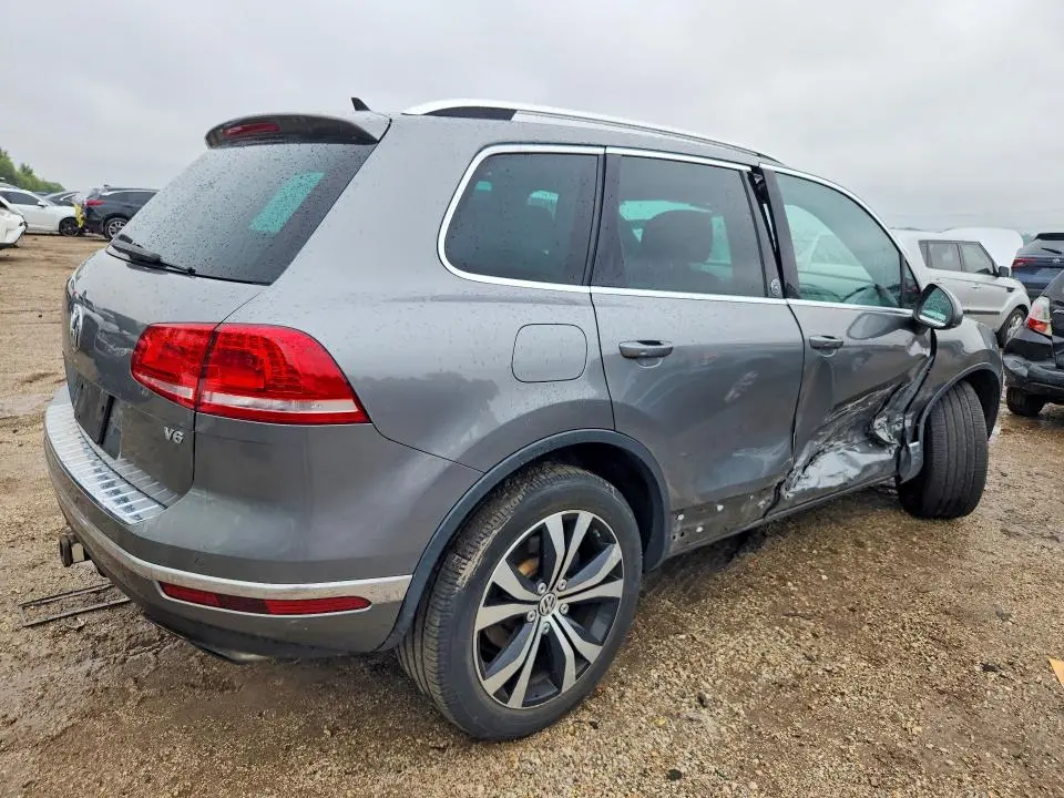 2017 VOLKSWAGEN TOUAREG WOLFSBURG  
