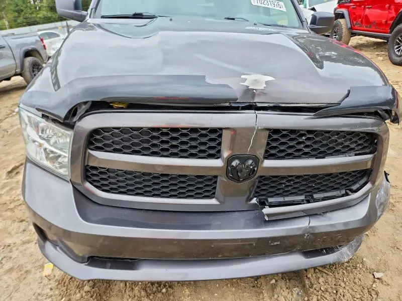 2015 RAM 1500 ST  