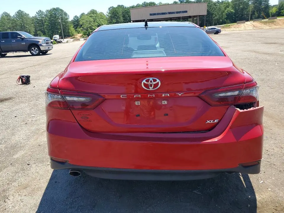 2023 TOYOTA CAMRY XLE  