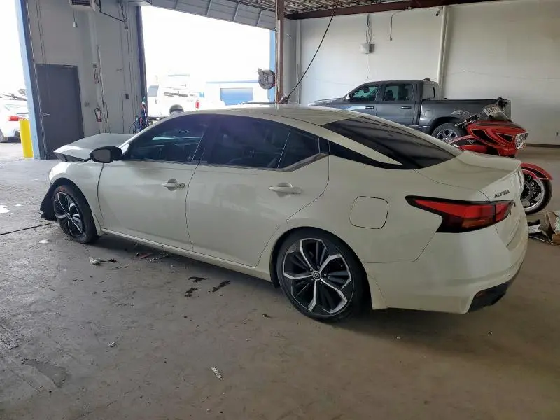 2024 NISSAN ALTIMA SR  