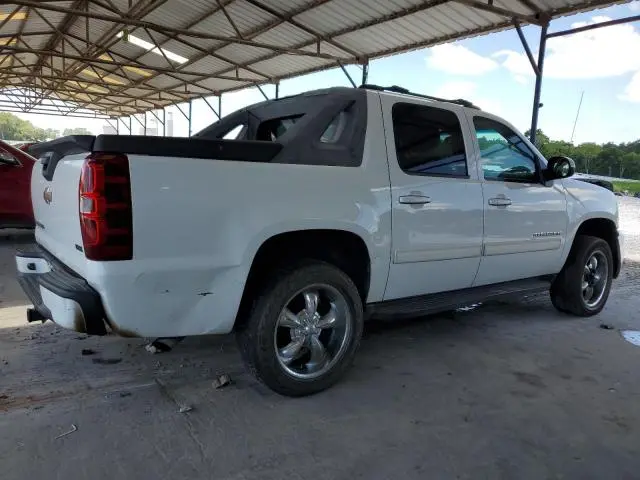 2011 CHEVROLET AVALANCHE LS  