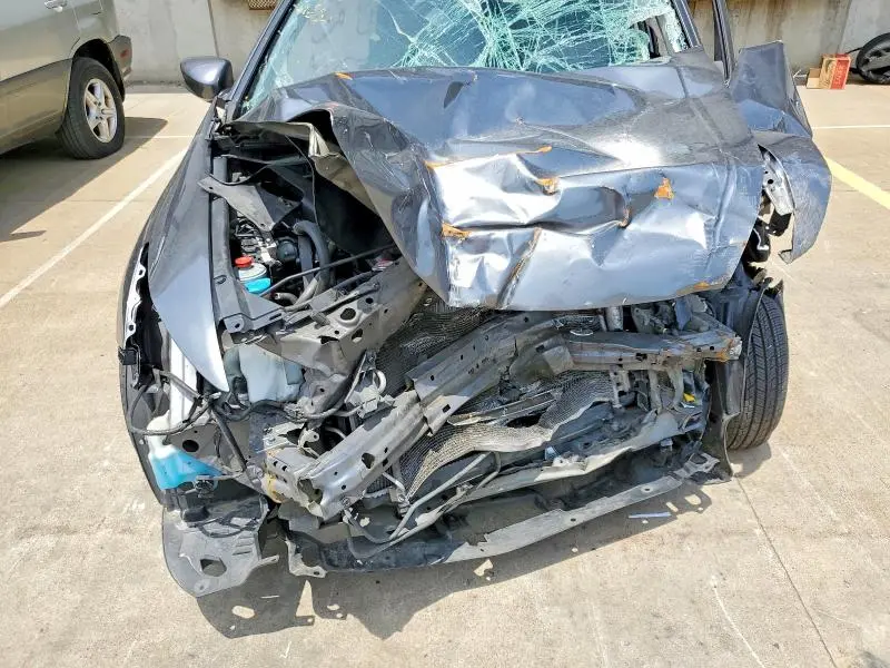 2010 HONDA ACCORD LX  