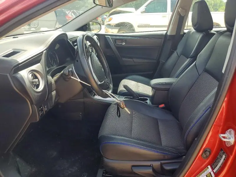 2017 TOYOTA COROLLA SE  