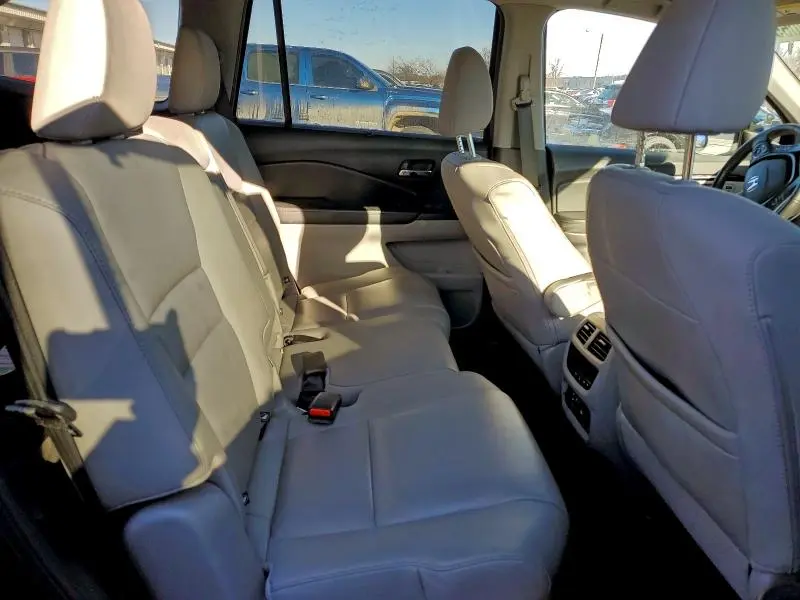 2018 HONDA PILOT TOURING  