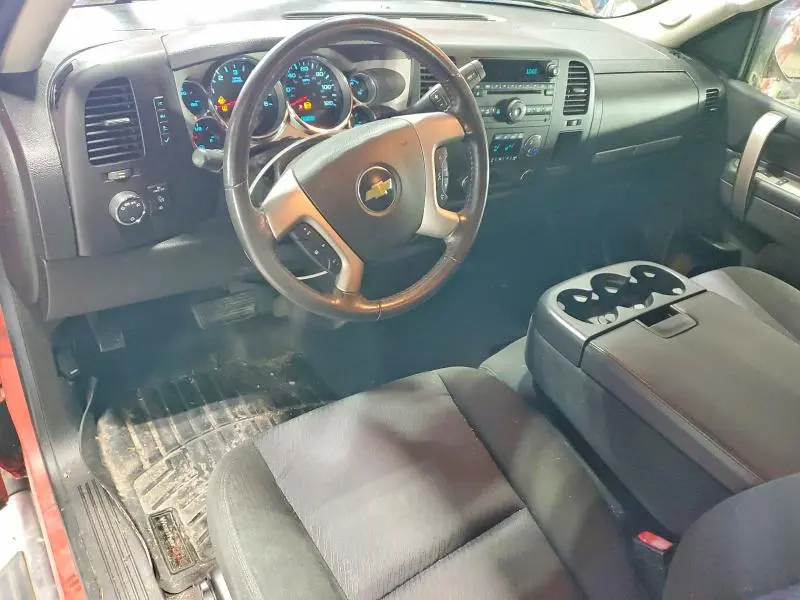 2011 CHEVROLET SILVERADO K1500 LT  