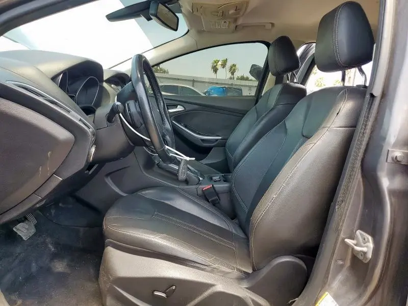 2012 FORD FOCUS TITANIUM  