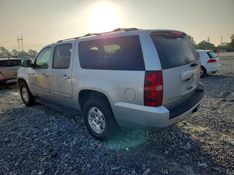 2011 CHEVROLET SUBURBAN C1500 LT  