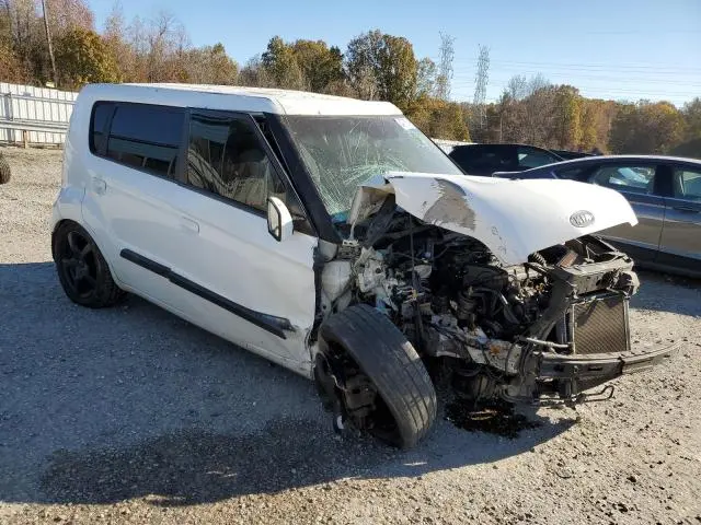 2010 KIA SOUL +  