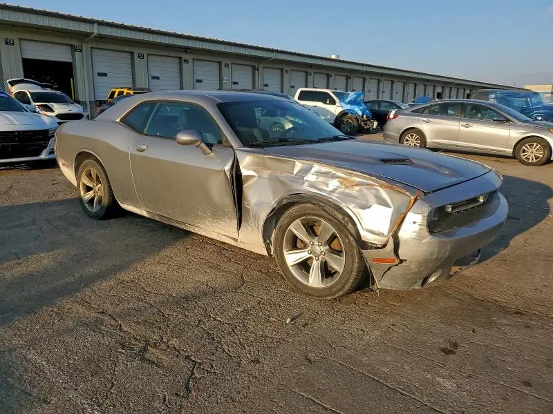 2016 DODGE CHALLENGER SXT  