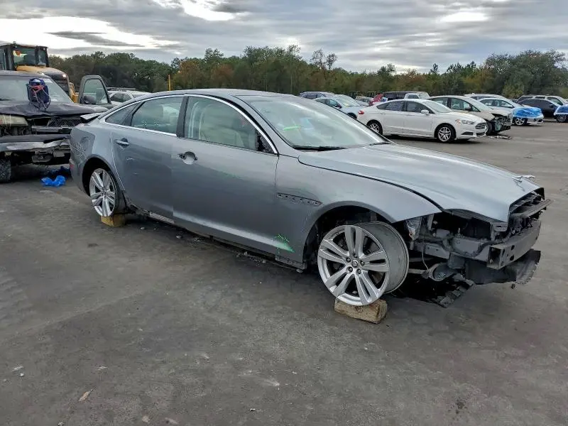 2011 JAGUAR XJL   