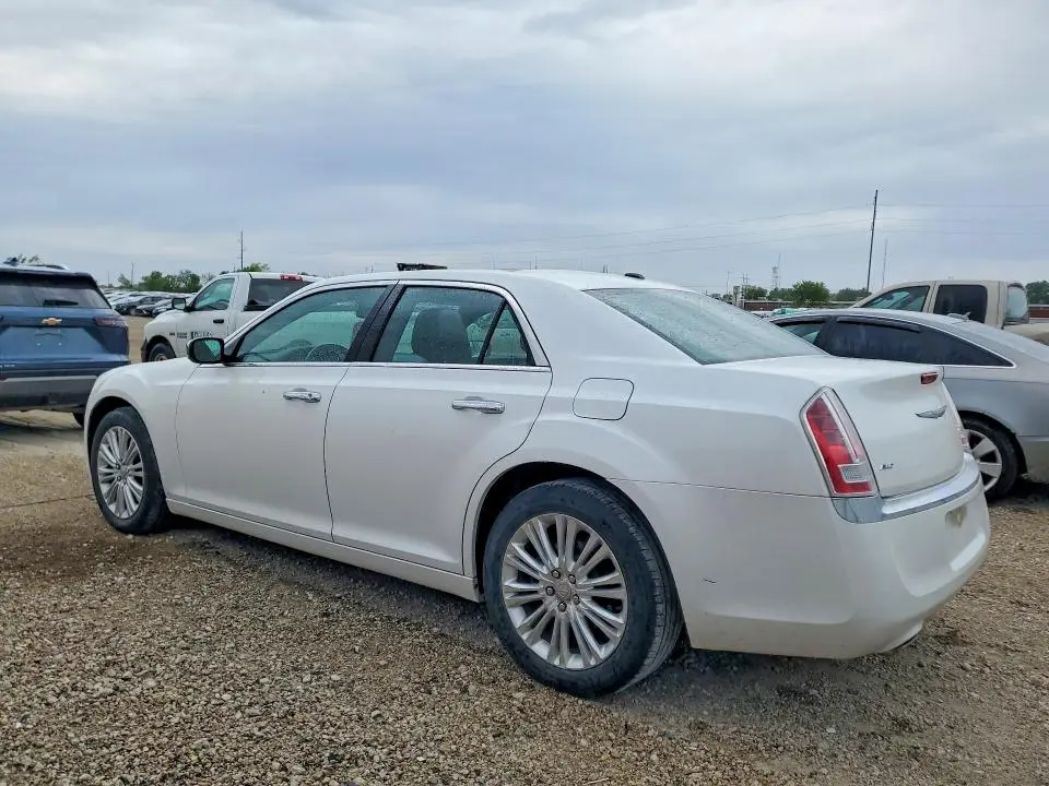 2012 CHRYSLER 300C   