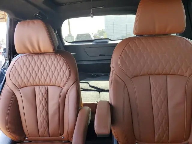 2025 BMW X7 XDRIVE40I  