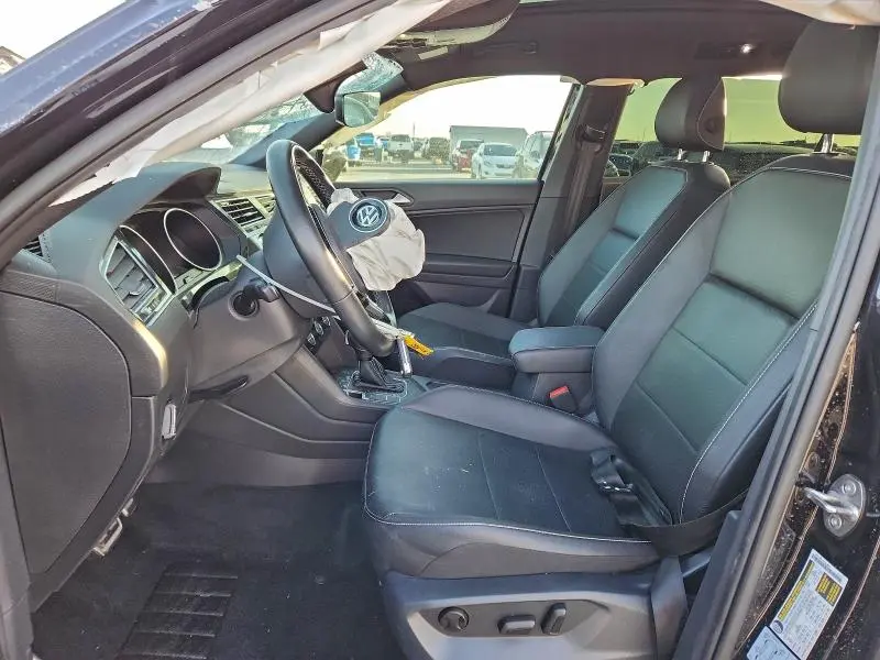 2021 VOLKSWAGEN TIGUAN SE  