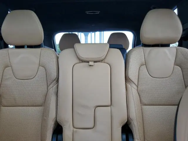 2016 VOLVO XC90 T6  