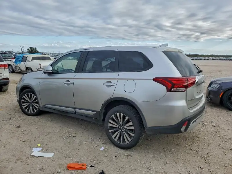 2020 MITSUBISHI OUTLANDER SE  
