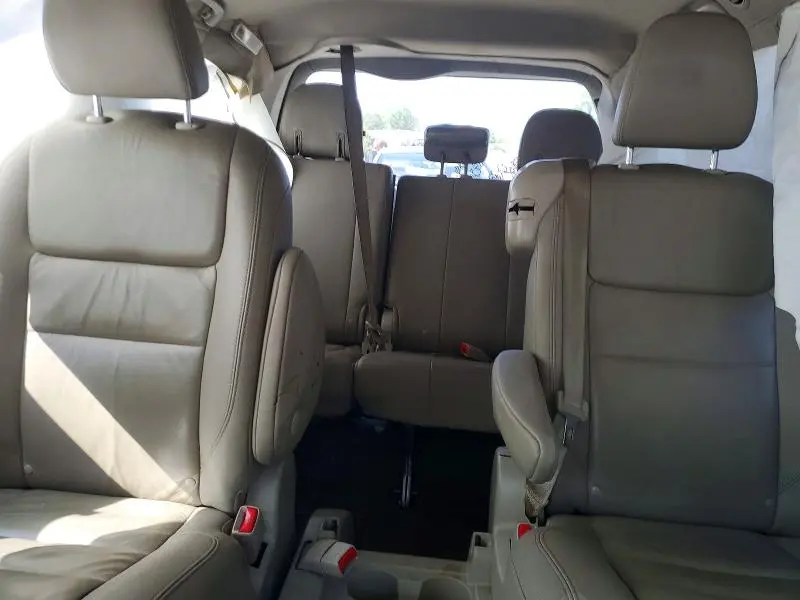 2020 TOYOTA SIENNA XLE 8-PASSENGER  