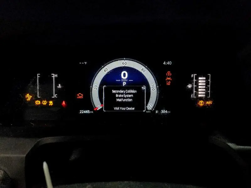 2025 TOYOTA TACOMA XTRACAB  