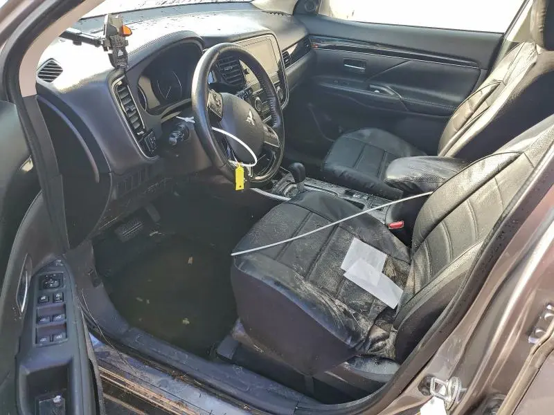 2019 MITSUBISHI OUTLANDER SE  