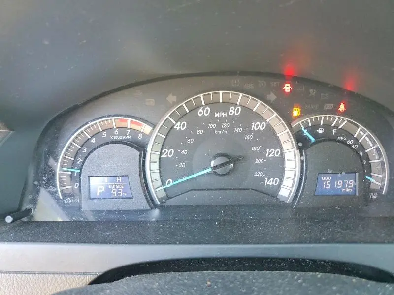 2012 TOYOTA CAMRY SE  