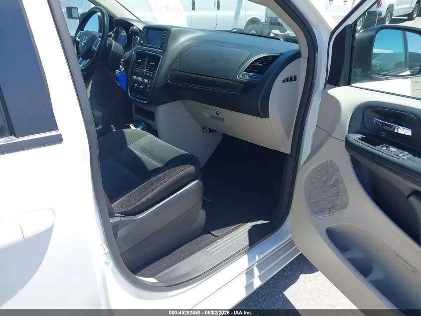2017 DODGE GRAND CARAVAN SE