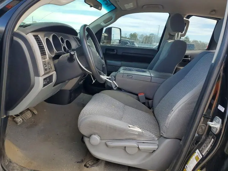 2011 TOYOTA TUNDRA DOUBLE CAB SR5  