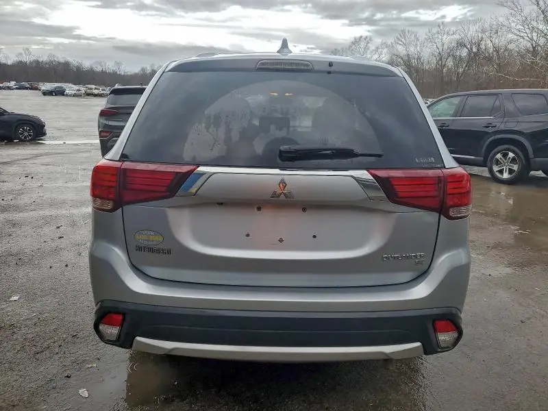 2017 MITSUBISHI OUTLANDER SE  
